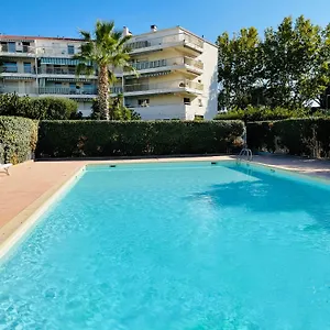De Standing Climatisé, Avec Piscine, Proche De La Appartement